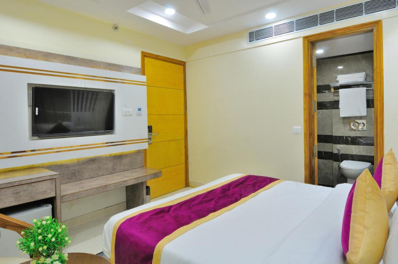 Hotel Worth Newly Bulit - New Delhi Extérieur photo
